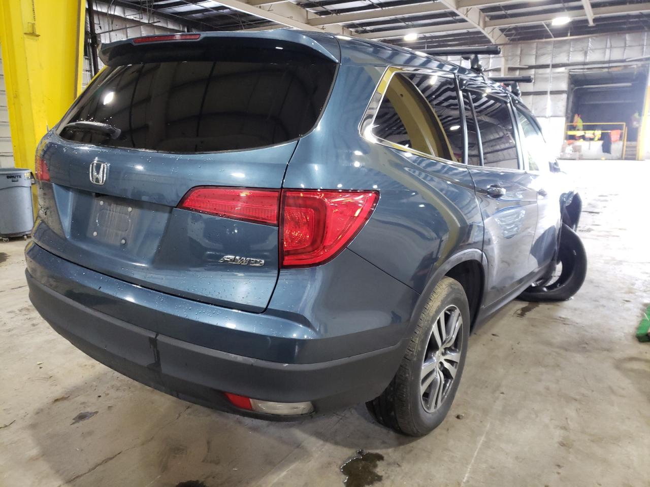 Photo 4 from auction – 2018 HONDA PILOT EX with VIN 5FNYF6H35JB030312
