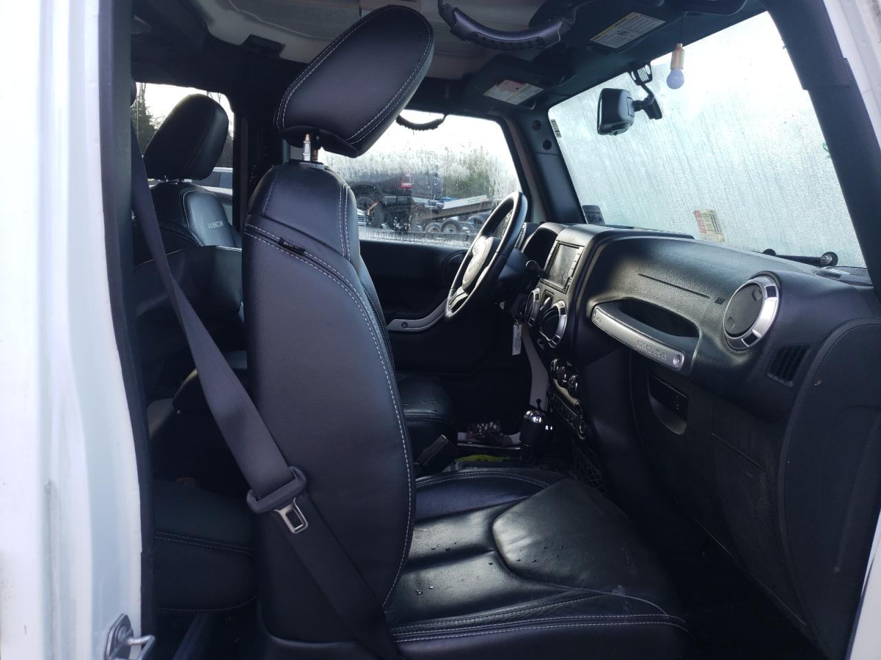 Photo 5 from auction – 2017 JEEP WRANGLER U with VIN 1C4HJWFG8HL544313
