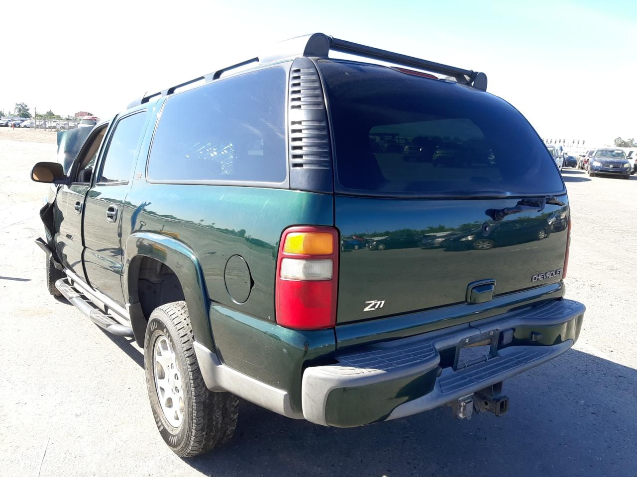 Photo 3 from auction – 2002 CHEVROLET SUBURBAN K with VIN 3GNFK16T42G322934