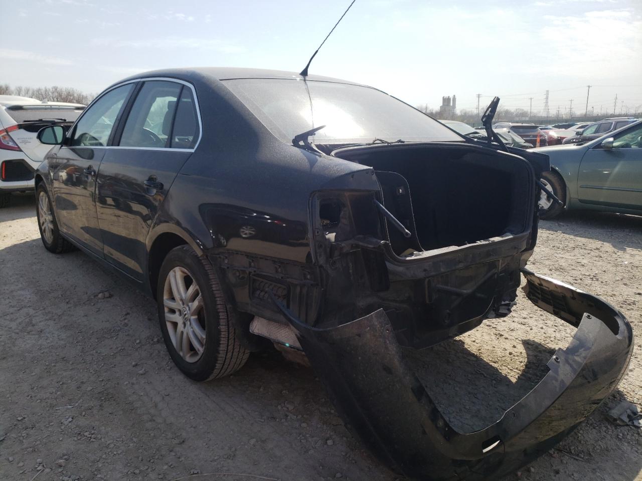 Photo 3 from auction – 2007 VOLKSWAGEN JETTA WOLF with VIN 3VWEF71K37M198865