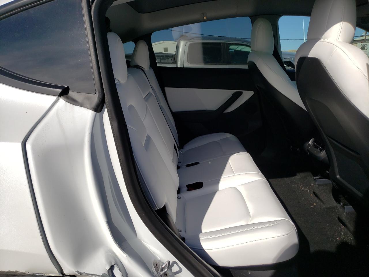Photo 6 from auction – 2021 TESLA MODEL Y with VIN 5YJYGDEE2MF243679