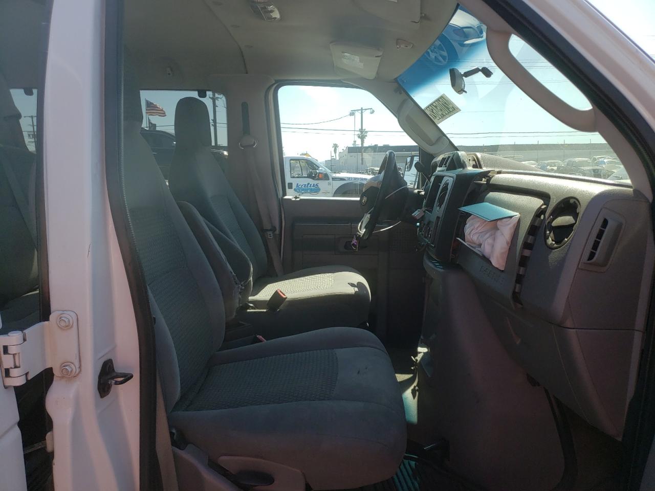 Photo 5 from auction – 2012 FORD ECONOLINE with VIN 1FBSS3BL3CDA03133