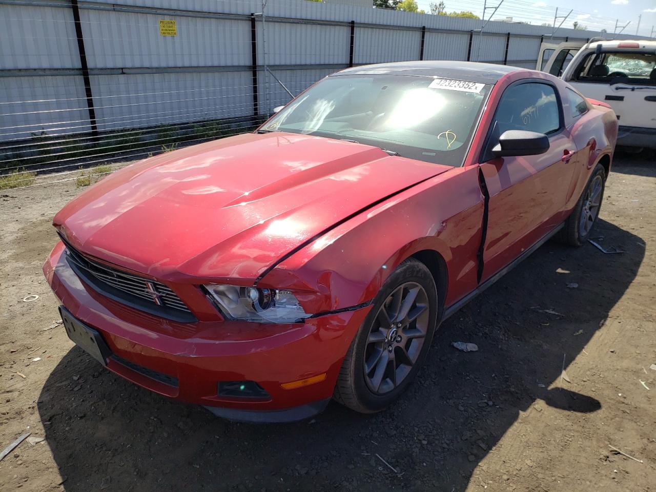 Photo 2 from auction – 2011 FORD MUSTANG with VIN 1ZVBP8AM0B5138175