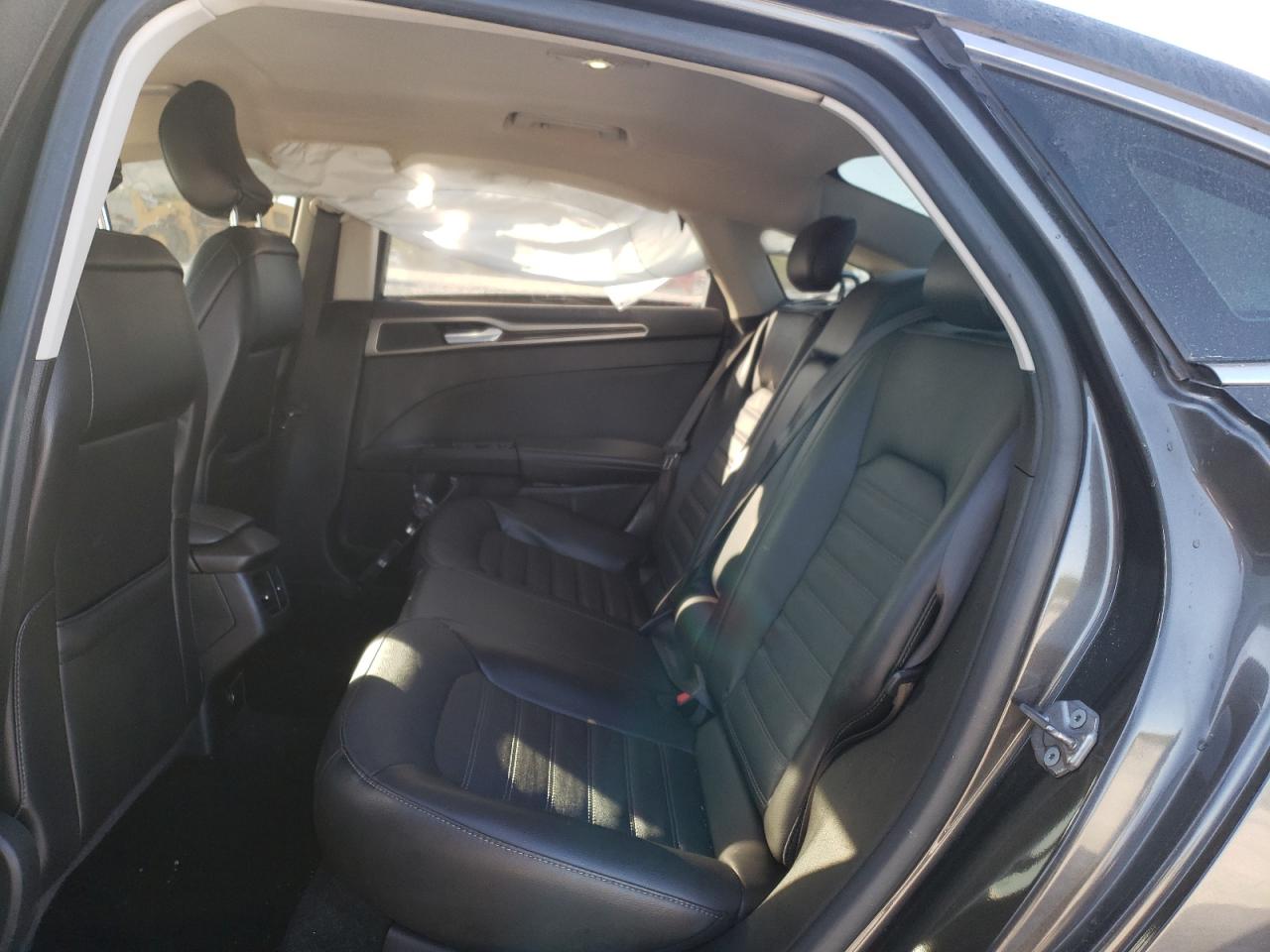 Zdjęcie 6 z aukcji – 2016 FORD FUSION SE z VIN 3FA6P0HD5GR104013