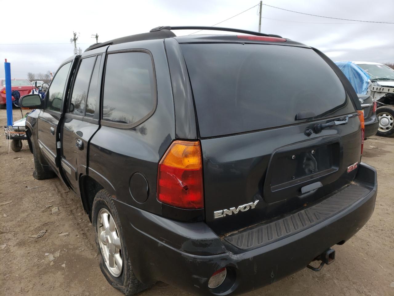 Foto 3 de la subasta – 2004 GMC ENVOY con VIN 1GKDT13S742374213