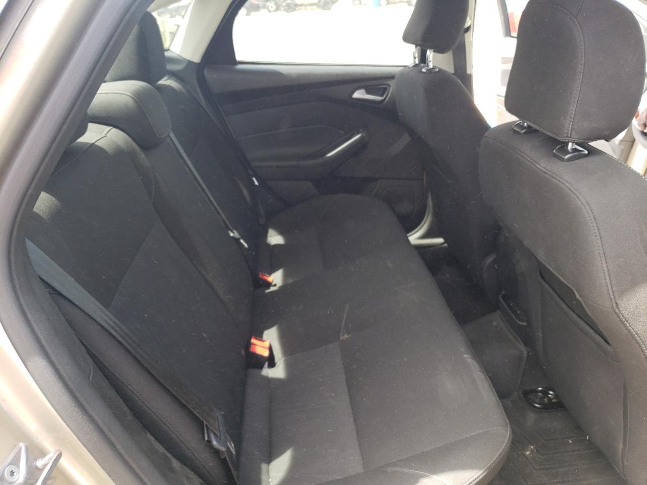 Photo 6 from auction – 2017 FORD FOCUS SE with VIN 1FADP3FE5HL258385