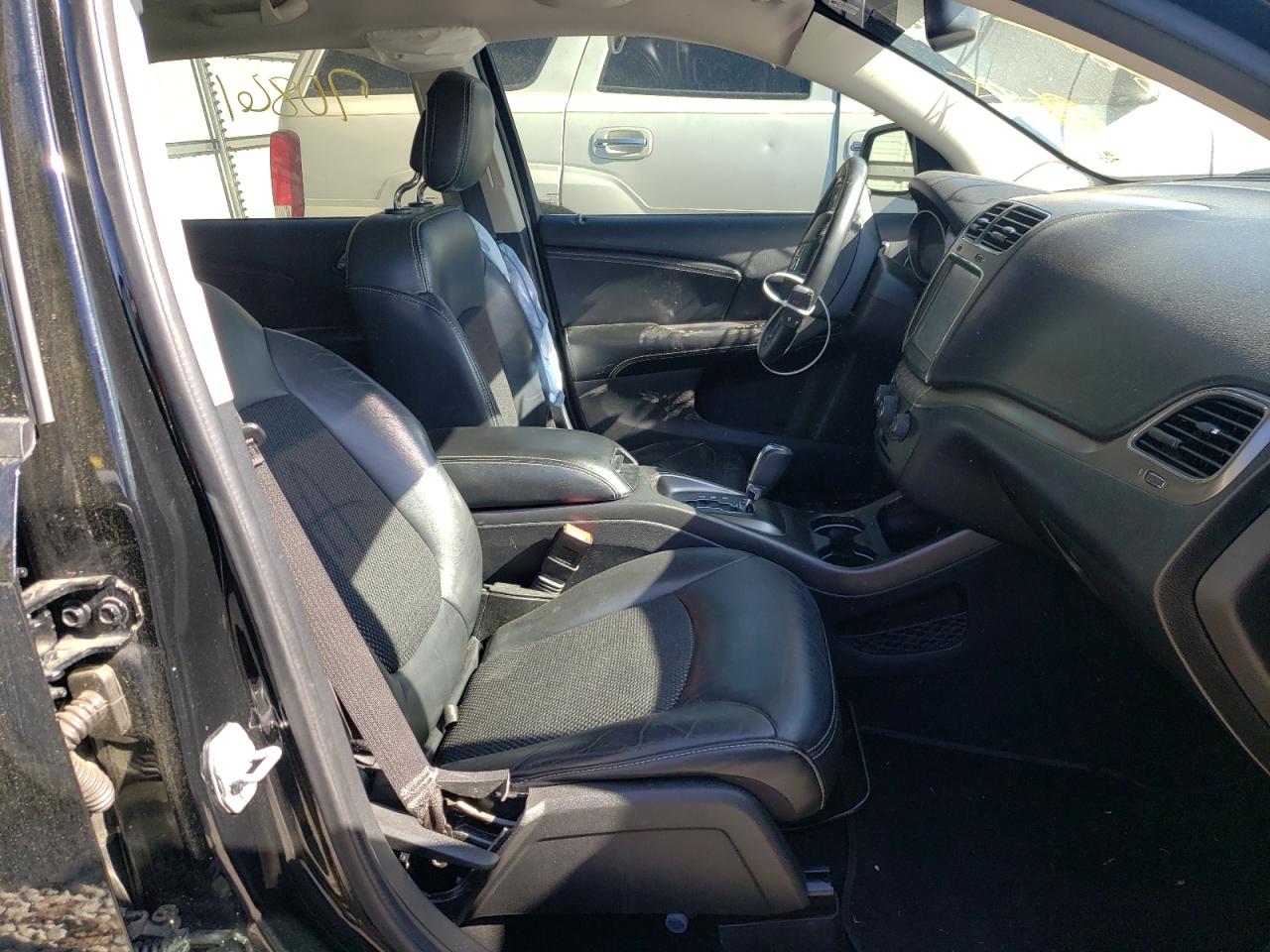 Photo 5 from auction – 2017 DODGE JOURNEY CR with VIN 3C4PDCGG3HT510770