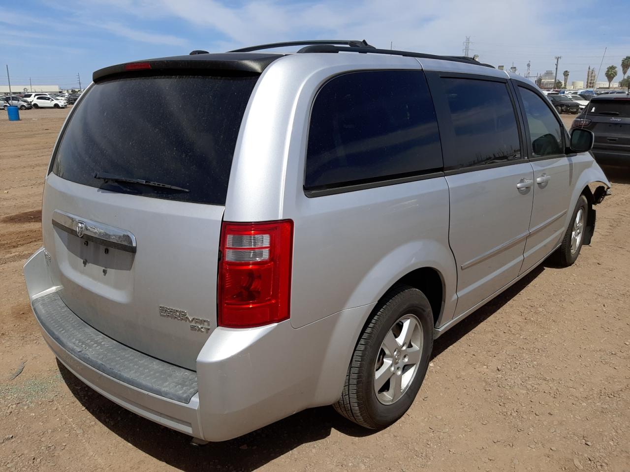 Photo 4 from auction – 2010 DODGE GRAND CARA with VIN 2D4RN5D10AR412048