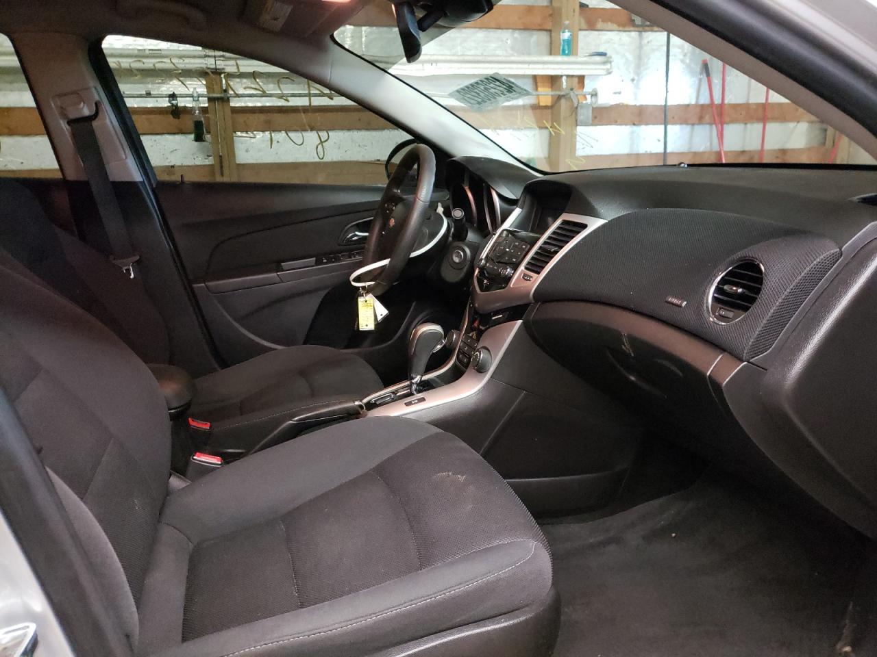Photo 5 from auction – 2015 CHEVROLET CRUZE LT with VIN 1G1PC5SB6F7242558