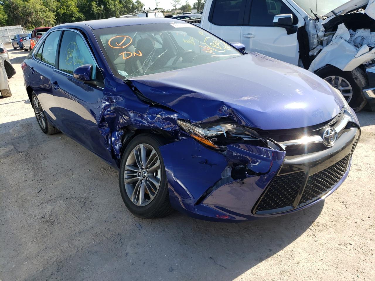 TOYOTA CAMRY LE 2015 with VIN 4T1BF1FK3FU877004 - Photo from auction