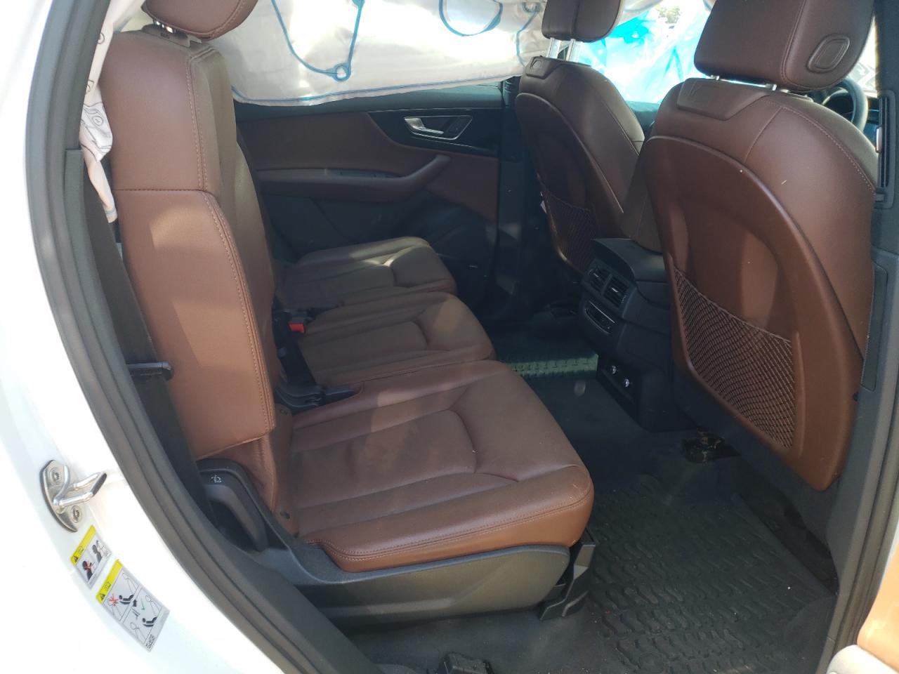 Photo 6 from auction – 2019 AUDI Q7 PREMIUM with VIN WA1LAAF71KD034247