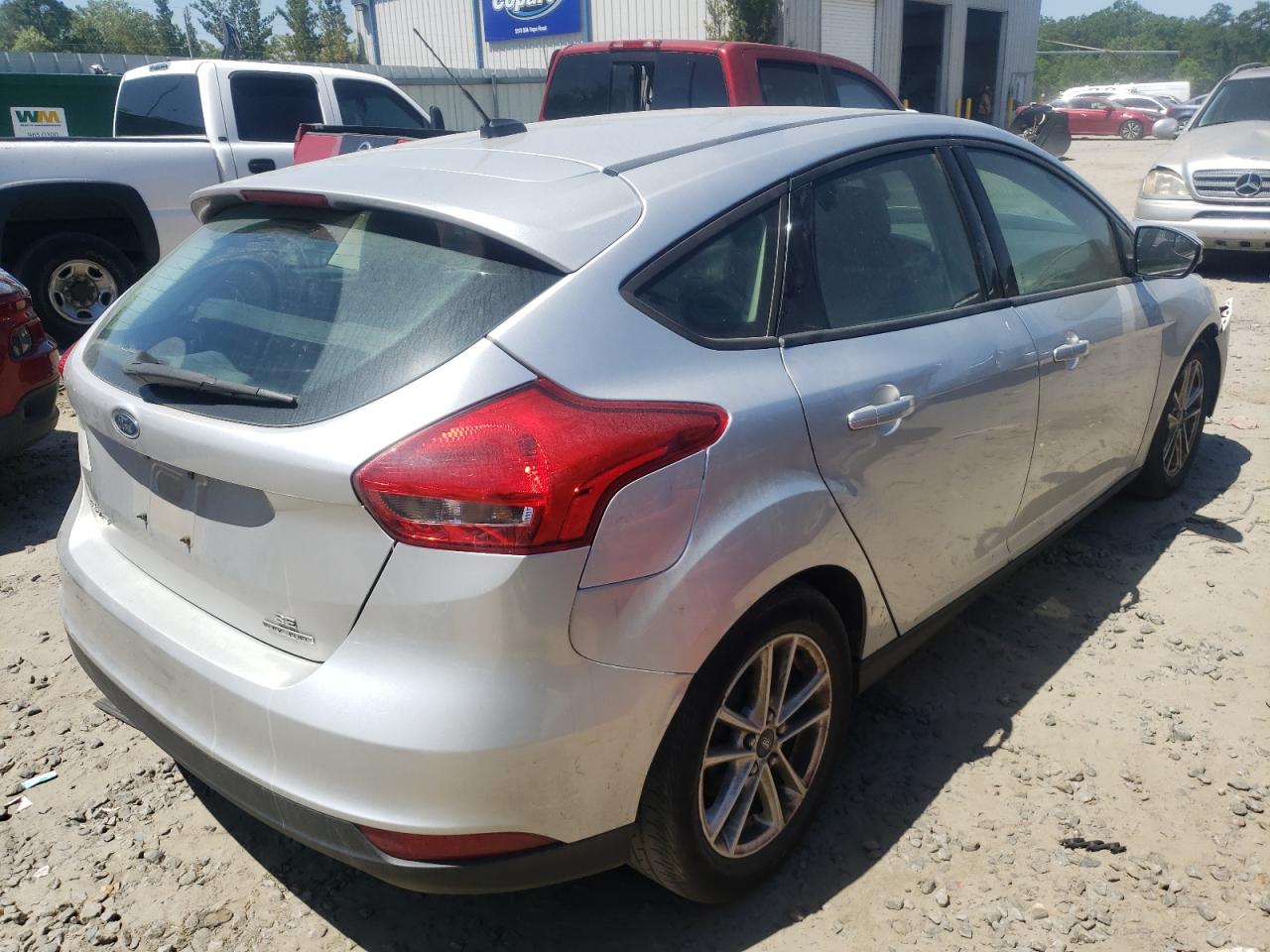 Photo 4 from auction – 2016 FORD FOCUS SE with VIN 1FADP3K24GL250014
