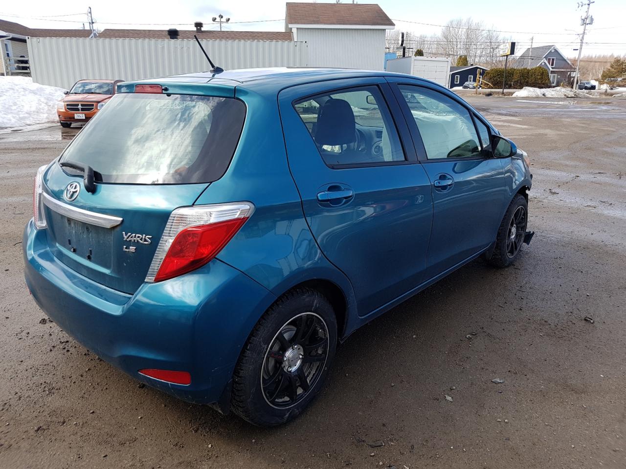 Photo 4 from auction – 2012 TOYOTA YARIS with VIN JTDKTUD33CD538670