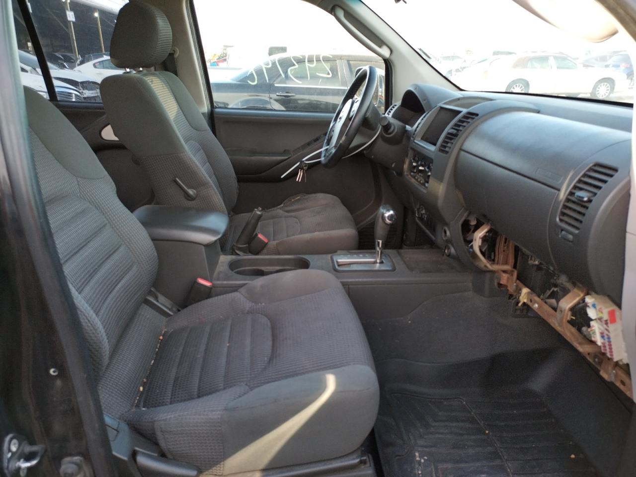 Photo 5 from auction – 2006 NISSAN FRONTIER with VIN 1N6AD07W86C467853