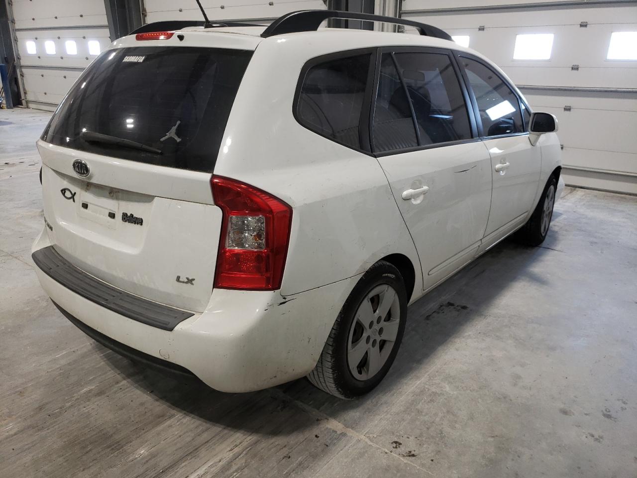 Photo 4 from auction – 2009 KIA RONDO BASE with VIN KNAFG528397273067