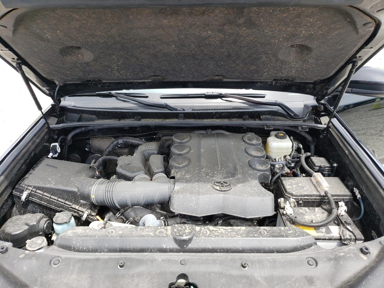 Photo 7 from auction – 2020 TOYOTA 4RUNNER SR with VIN JTEBU5JR9L5774662