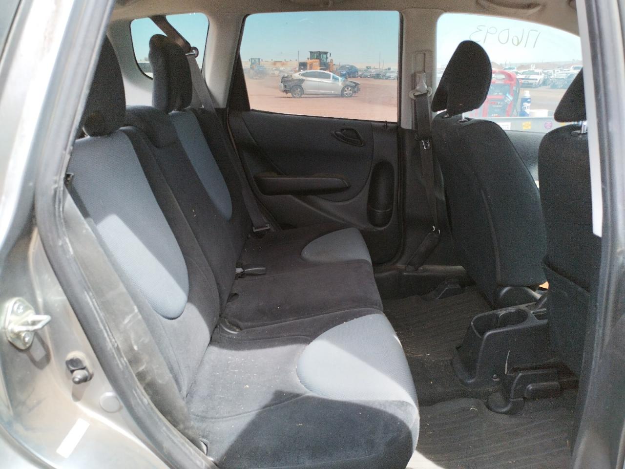 Photo 6 from auction – 2008 HONDA FIT with VIN JHMGD37448S008517