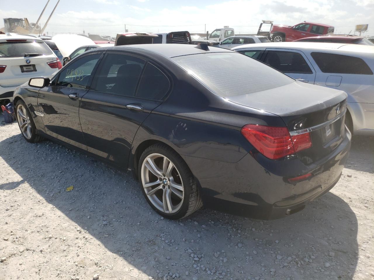 Photo 3 from auction – 2011 BMW 750 I with VIN WBAKA8C59BCY36335