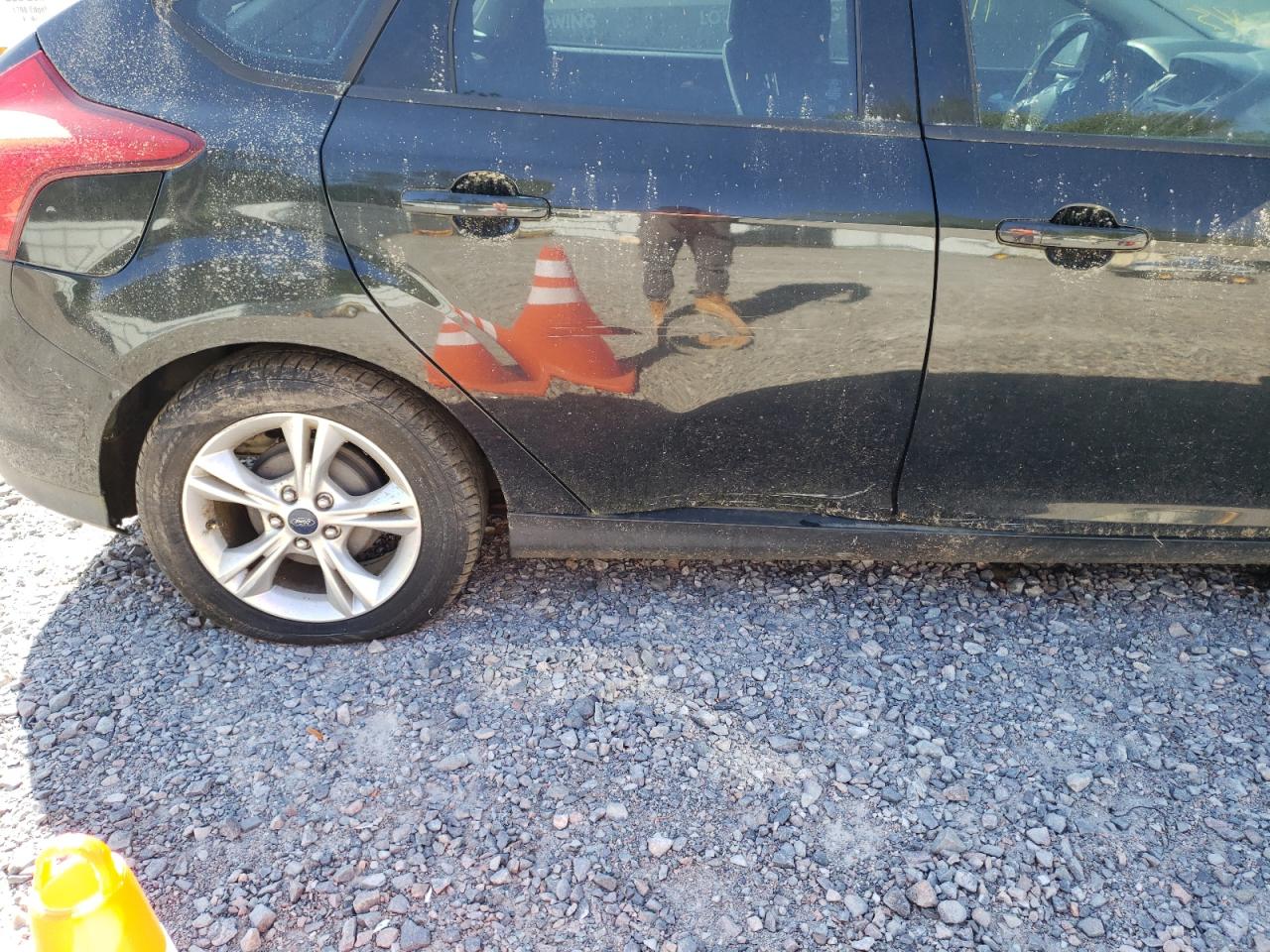 Photo 9 from auction – 2014 FORD FOCUS SE with VIN 1FADP3K28EL264835