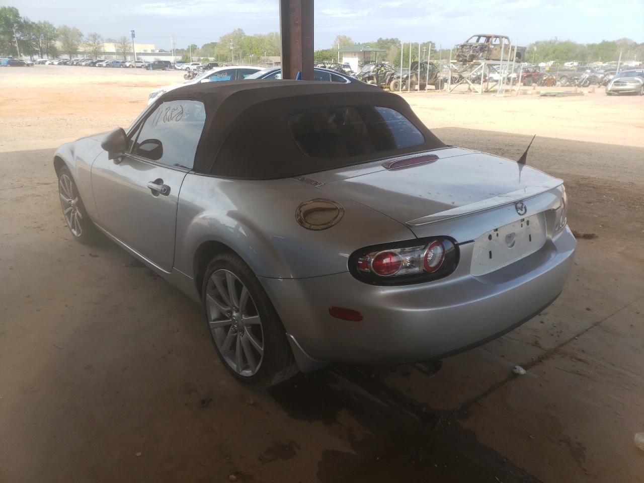 Photo 3 from auction – 2006 MAZDA MX-5 MIATA with VIN JM1NC25F860105092