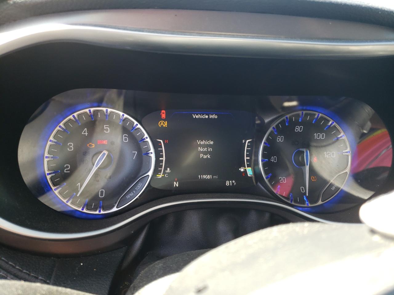Photo 8 from auction – 2018 CHRYSLER PACIFICA L with VIN 2C4RC1GG5JR170899