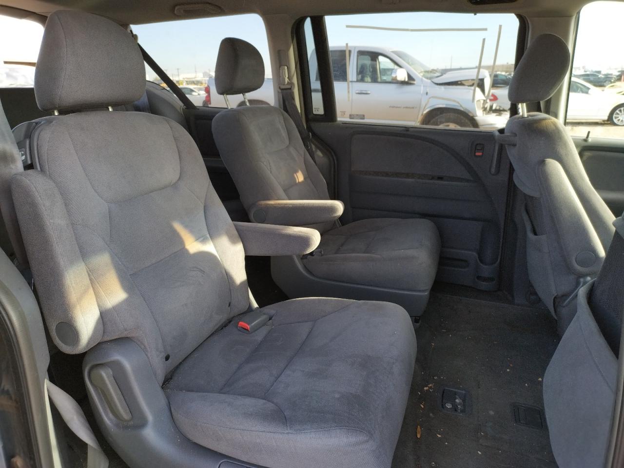 Photo 6 from auction – 2006 HONDA ODYSSEY EX with VIN 5FNRL384X6B129252