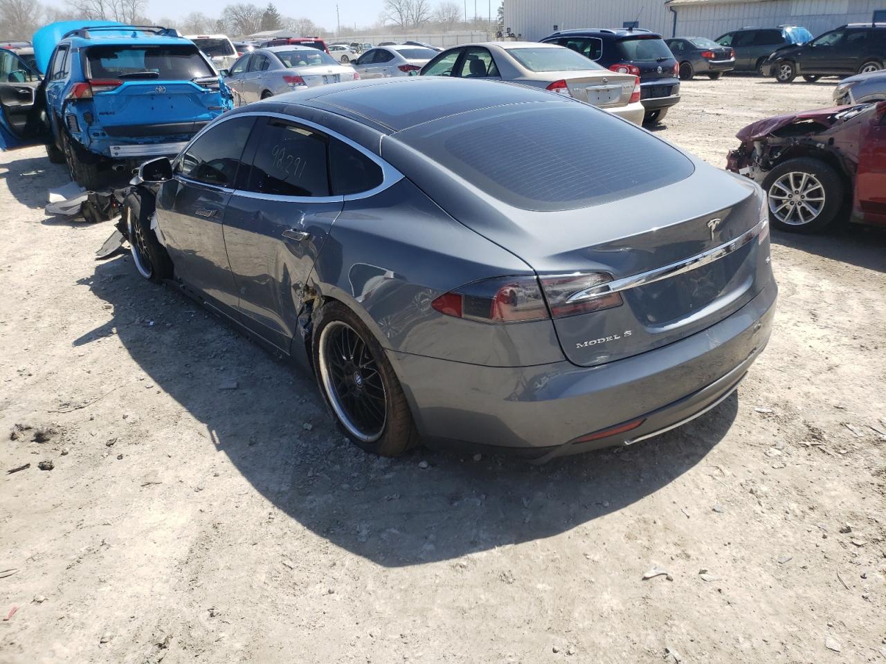 Photo 3 from auction – 2013 TESLA MODEL S with VIN 5YJSA1CN0DFP04399