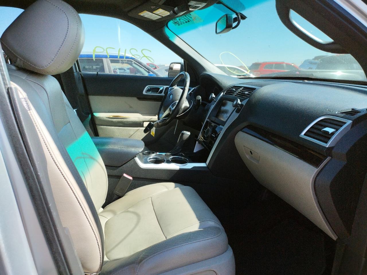Foto 5 de la subasta – 2013 FORD EXPLORER L con VIN 1FM5K7F87DGA50781