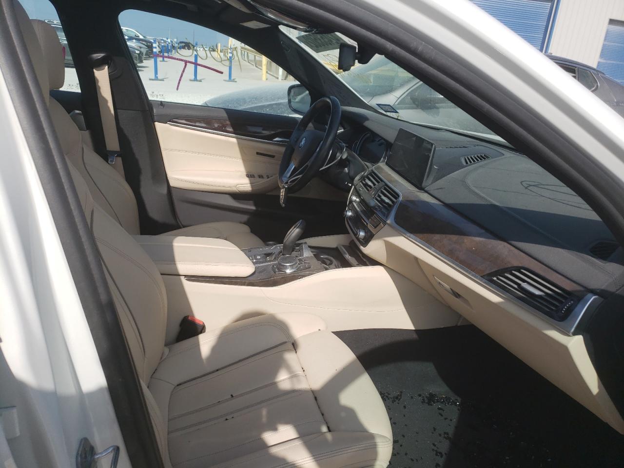Фото 5 с аукциона – 2017 BMW 540 I с VIN WBAJE5C34HG915541