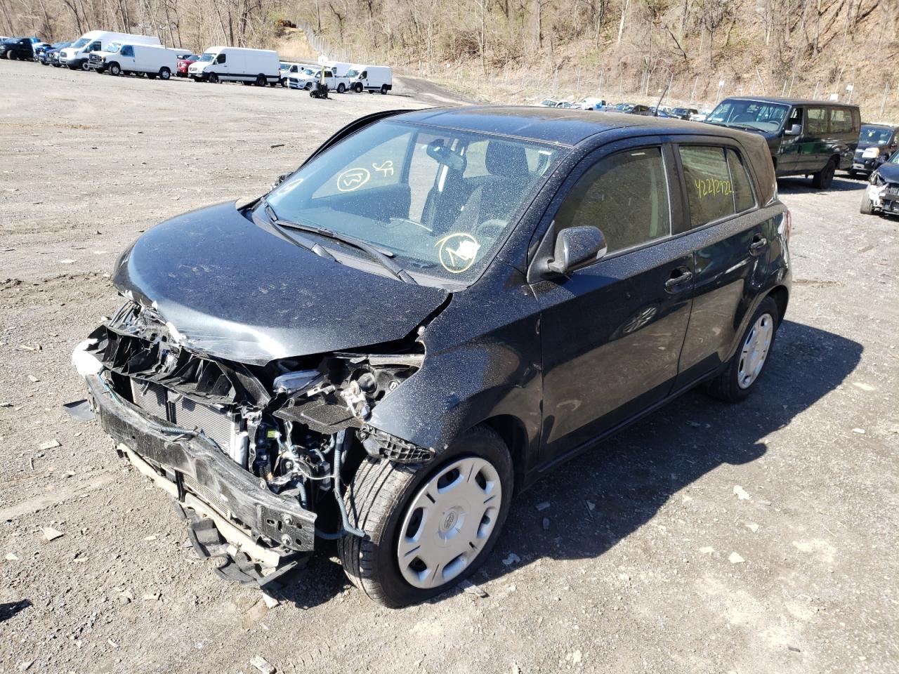 Photo 2 from auction – 2013 TOYOTA SCION XD with VIN JTKKUPB46D1033017