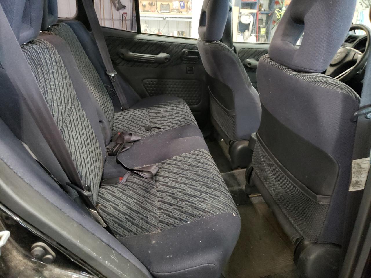 Photo 6 from auction – 2000 TOYOTA RAV4 with VIN JT3HP10V0Y0230489