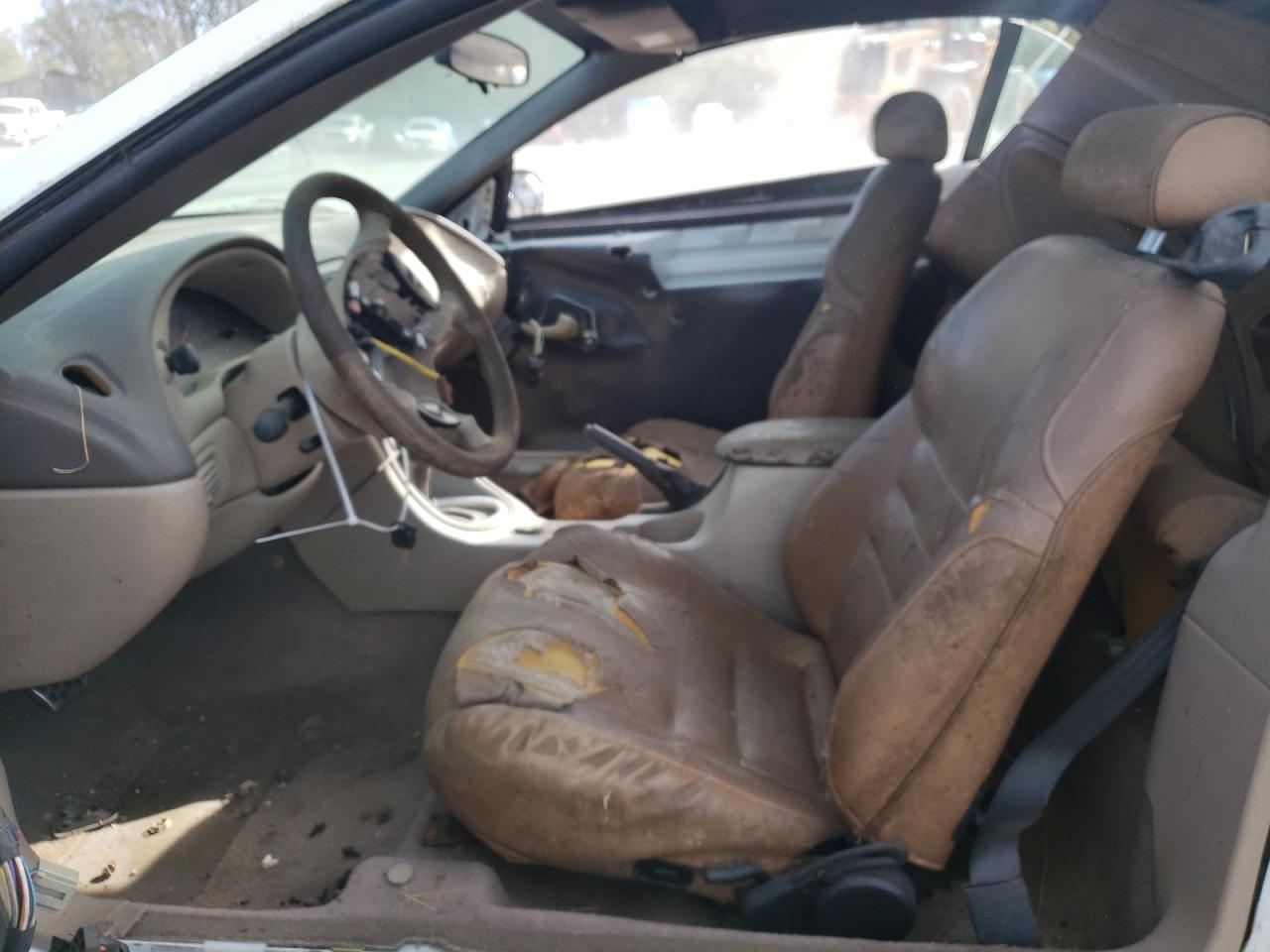 Photo 5 from auction – 2004 FORD MUSTANG with VIN 1FAFP44684F241549