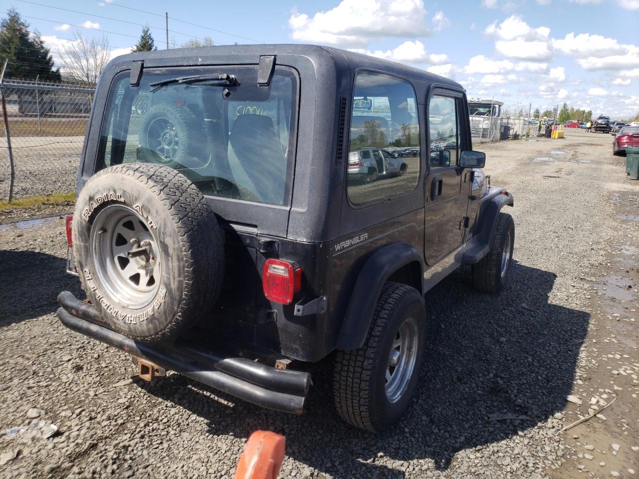 Photo 4 from auction – 1993 JEEP WRANGLER U with VIN 1J4FY19P8PP206977