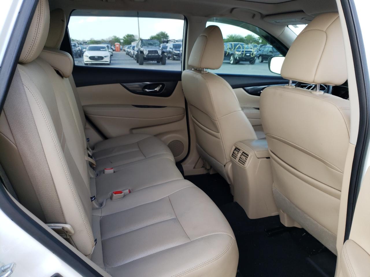 Photo 6 from auction – 2016 NISSAN ROGUE S with VIN 5N1AT2MT0GC859833