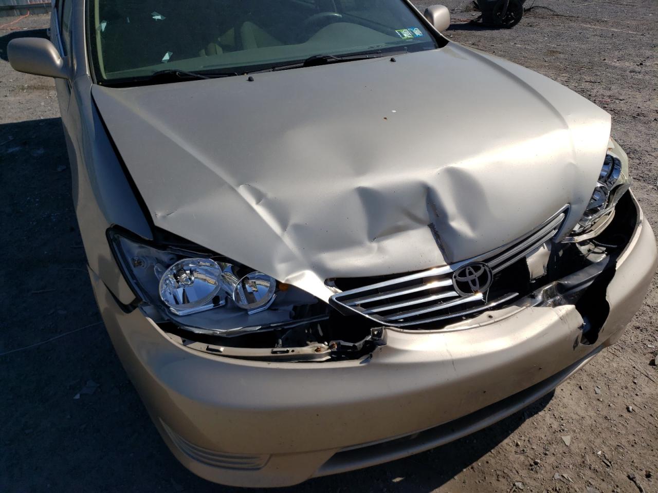 Photo 9 from auction – 2006 TOYOTA CAMRY LE with VIN 4T1BE32K46U124151