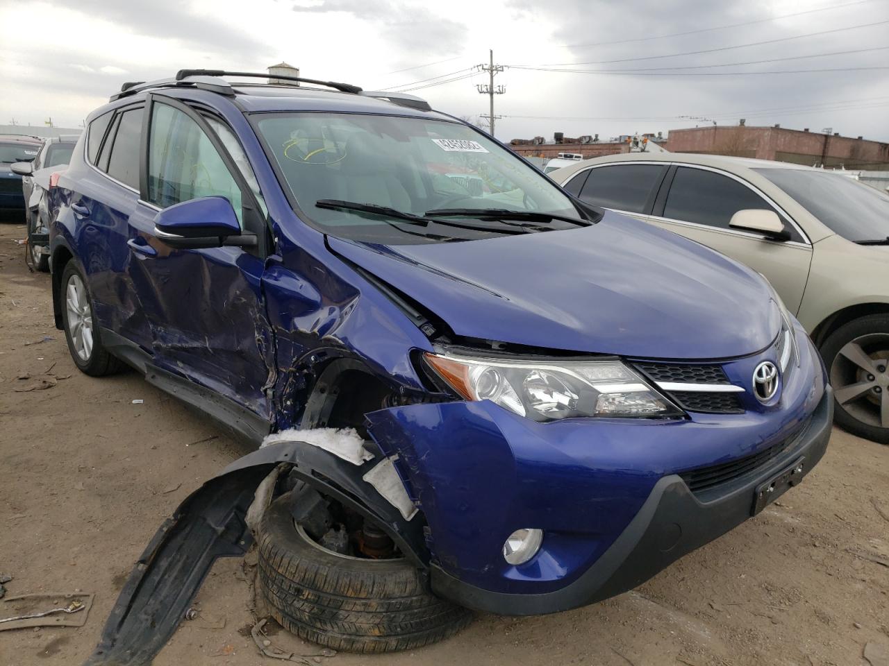 Photo 14 from auction – 2015 TOYOTA RAV4 LIMIT with VIN 2T3DFREV4FW341267