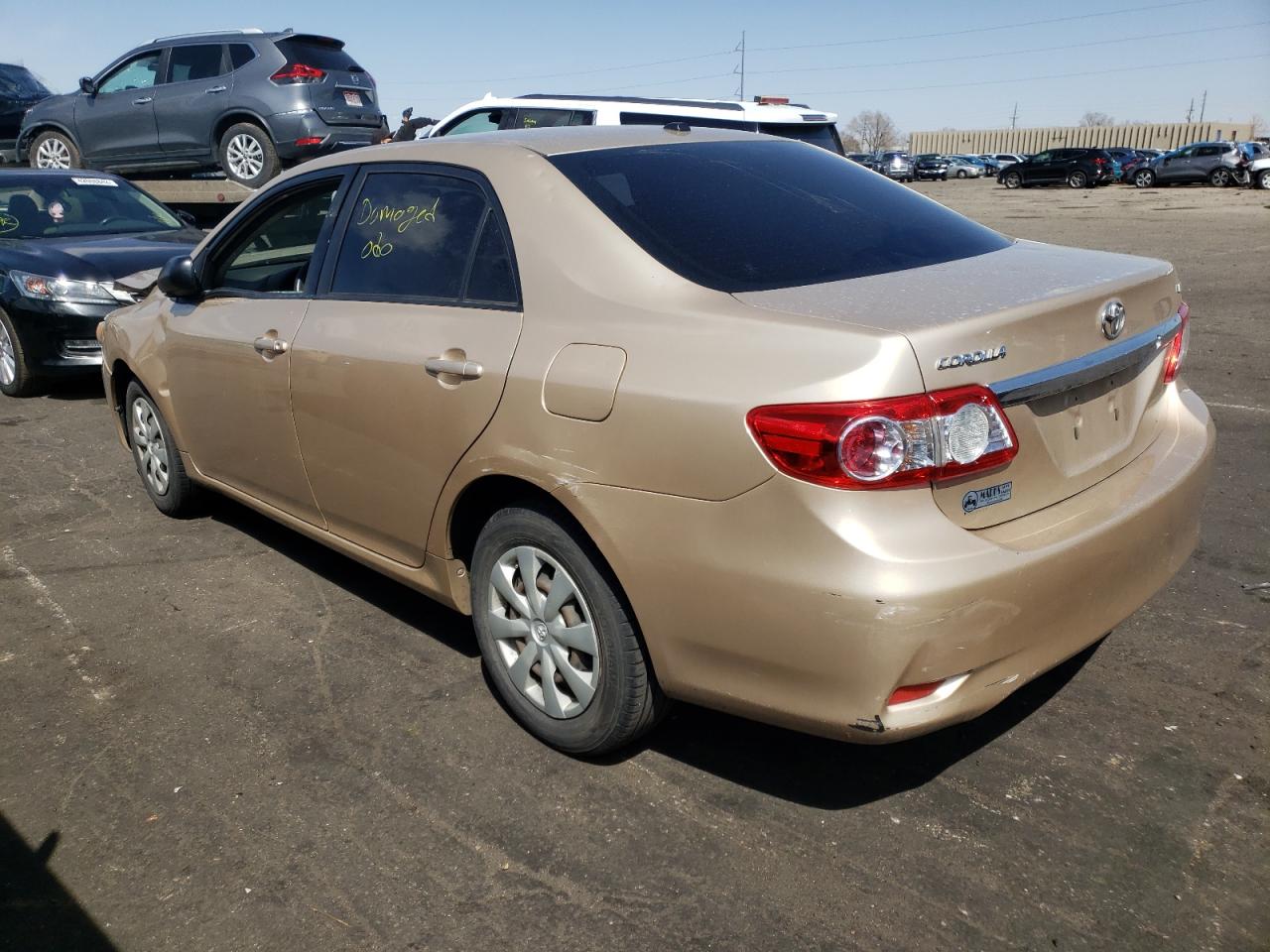 Photo 3 from auction – 2011 TOYOTA COROLLA LE with VIN JTDBU4EE6B9143977