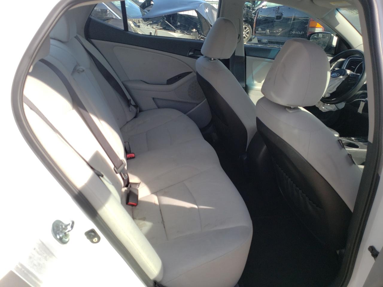 Photo 6 from auction – 2014 KIA OPTIMA LX with VIN KNAGM4A75E5474104