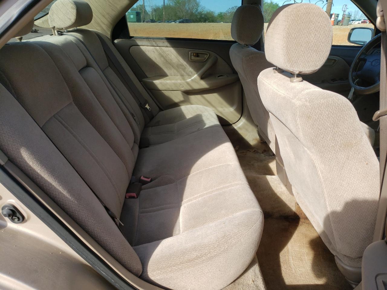 Photo 6 from auction – 2001 TOYOTA CAMRY LE with VIN 4T1BF22K81U121866