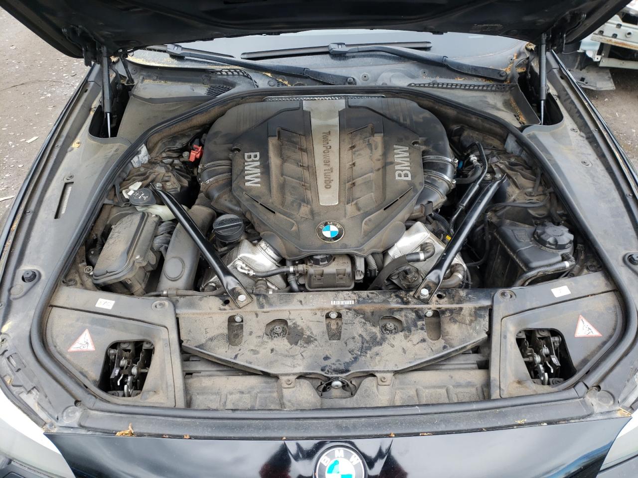 Photo 7 from auction – 2012 BMW 550 I with VIN WBAFR9C54CDV59198