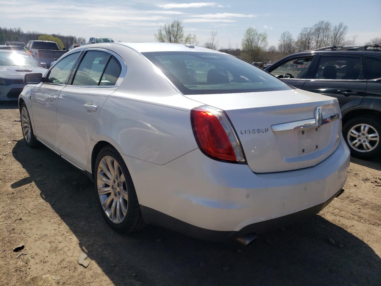 Photo 3 from auction – 2011 LINCOLN MKS with VIN 1LNHL9FTXBG607691
