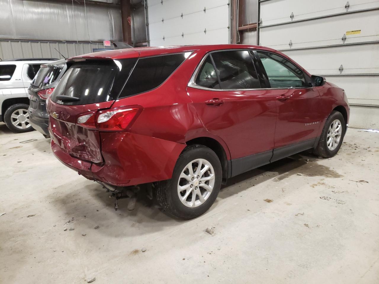 Photo 4 from auction – 2018 CHEVROLET EQUINOX LT with VIN 3GNAXJEV8JS505120