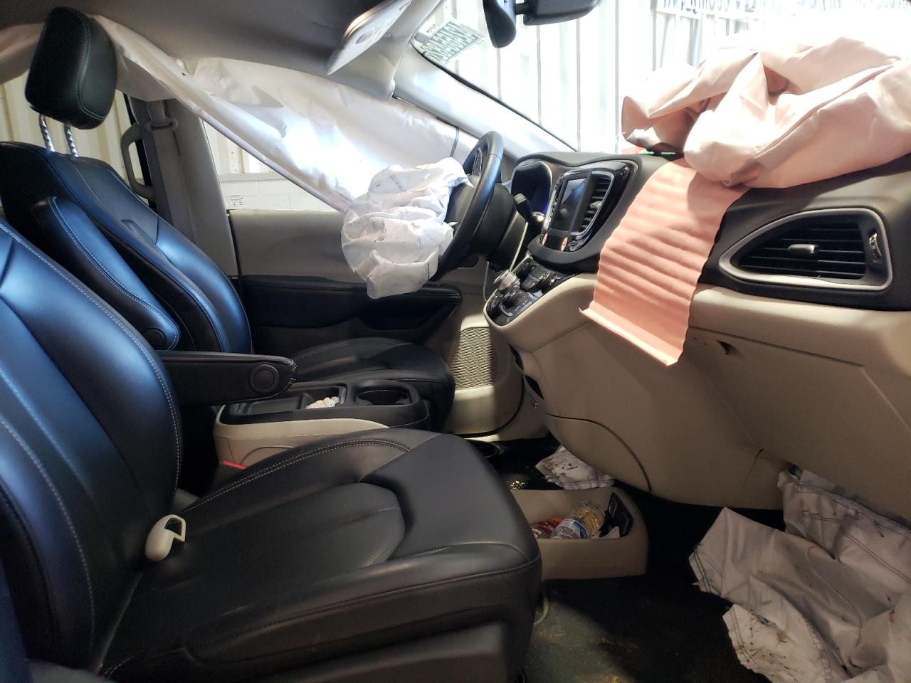 Photo 5 from auction – 2020 CHRYSLER VOYAGER LX with VIN 2C4RC1DG9LR262282