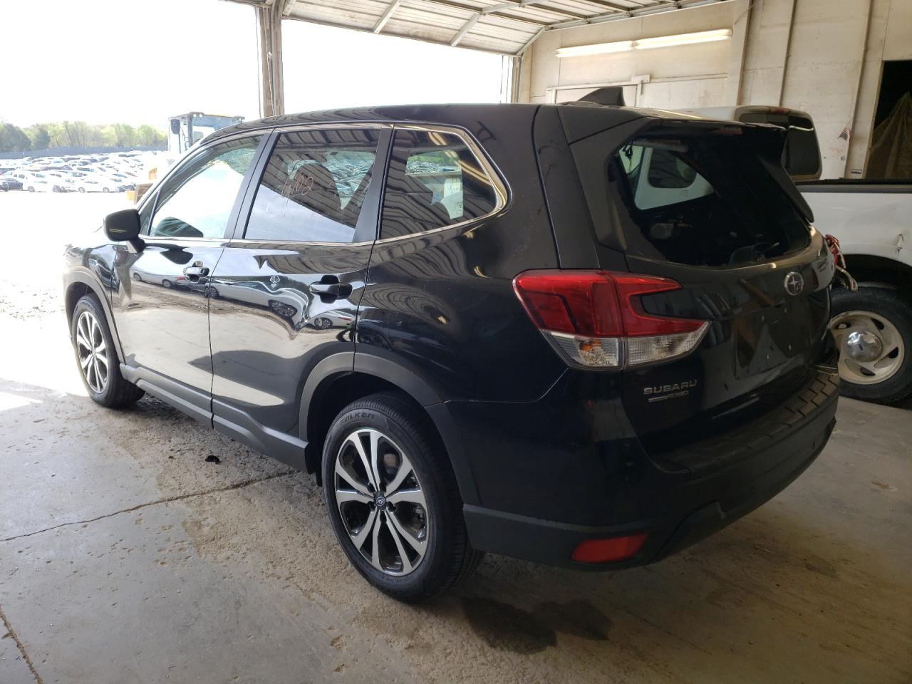 Photo 3 from auction – 2021 SUBARU FORESTER L with VIN JF2SKAUC4MH563865