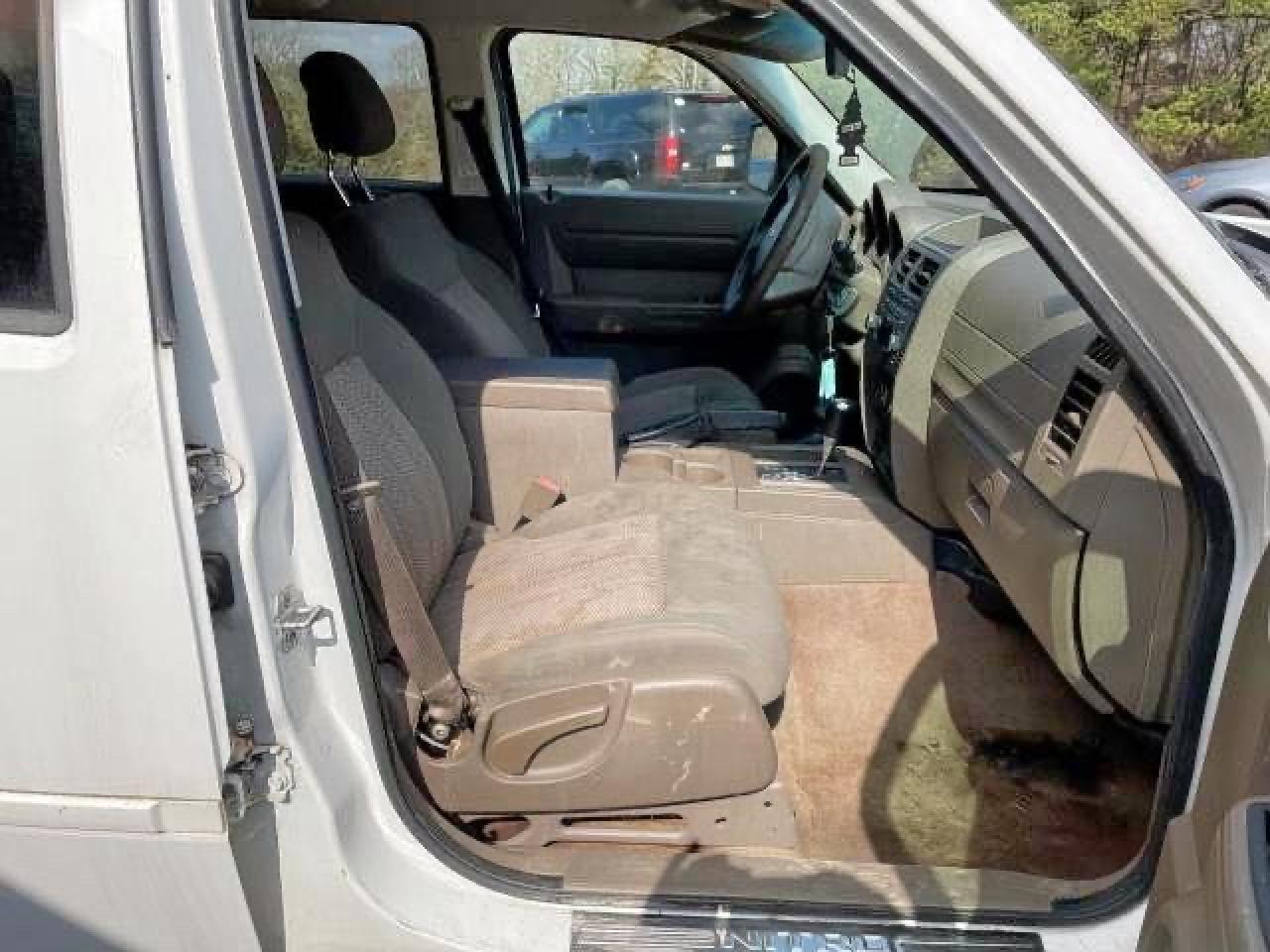 Photo 5 from auction – 2010 DODGE NITRO SE with VIN 1D4PT2GK6AW126132