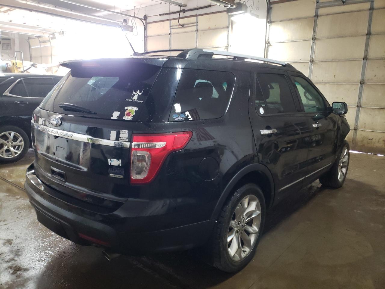 Photo 4 from auction – 2013 FORD EXPLORER L with VIN 1FM5K8F80DGB38142
