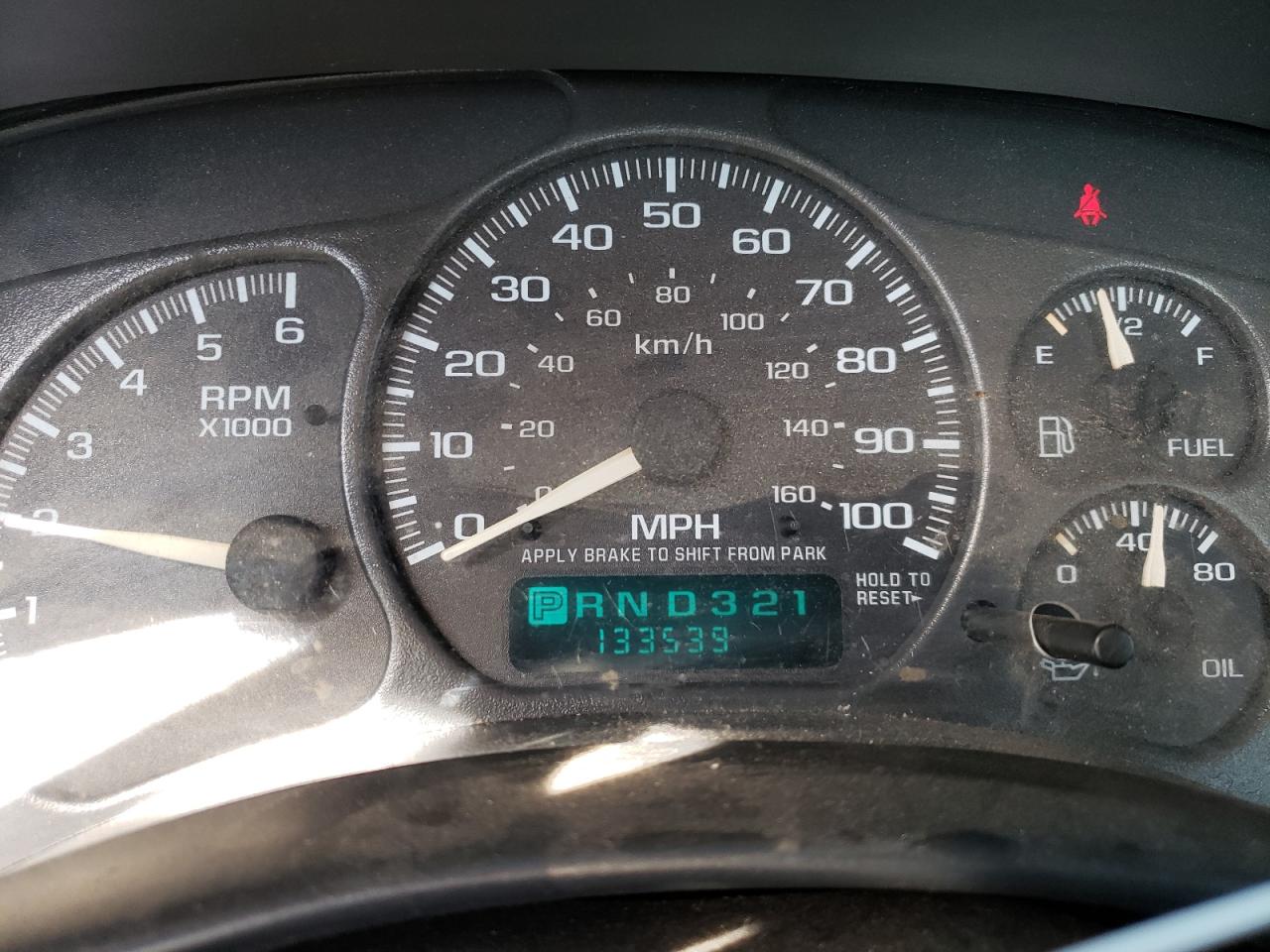 Photo 8 from auction – 2002 CHEVROLET 1500 with VIN 1GCEC14W02Z170049
