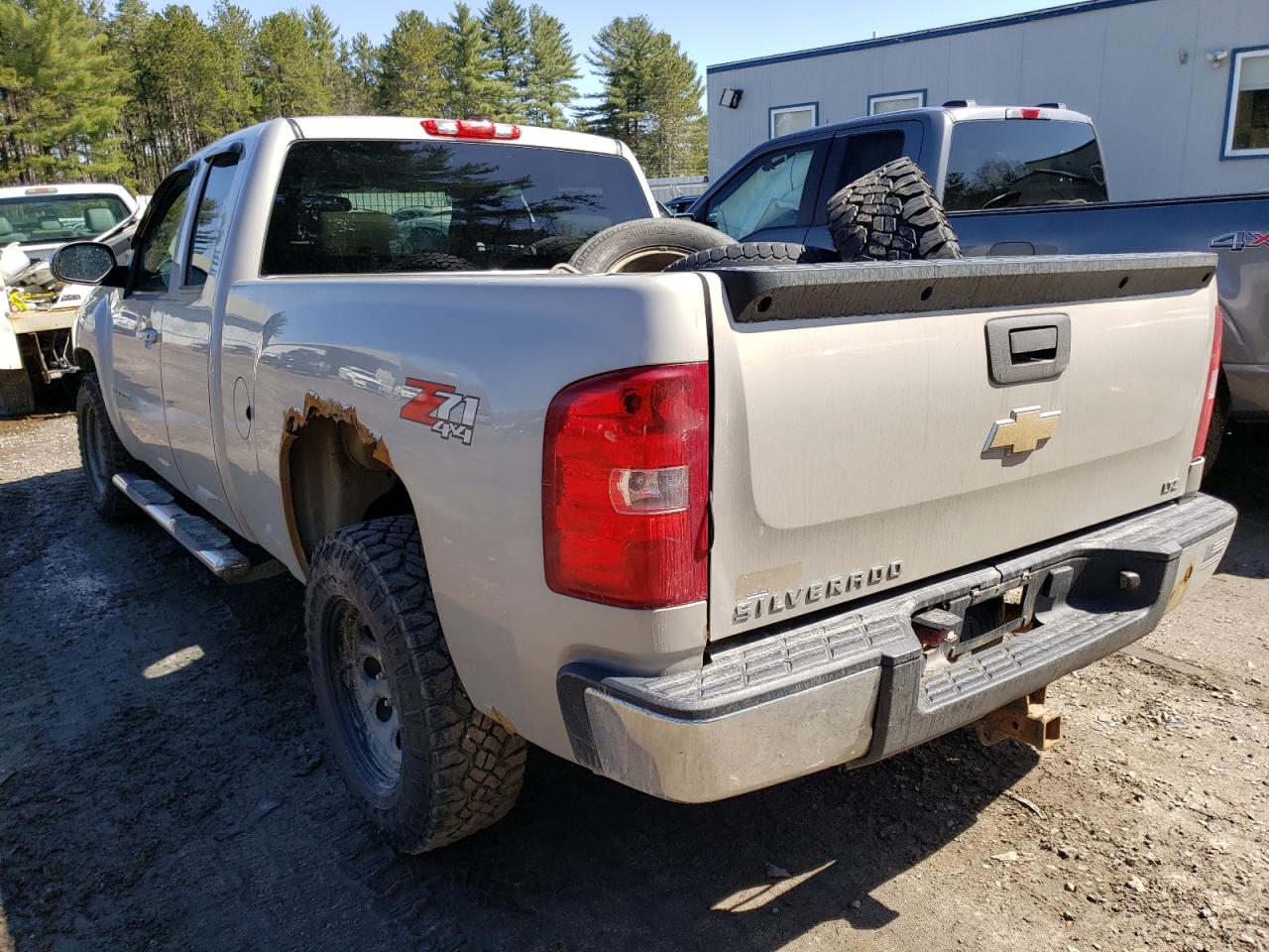 Photo 3 from auction – 2008 CHEVROLET SILVERADO with VIN 1GCEK19J08Z161554