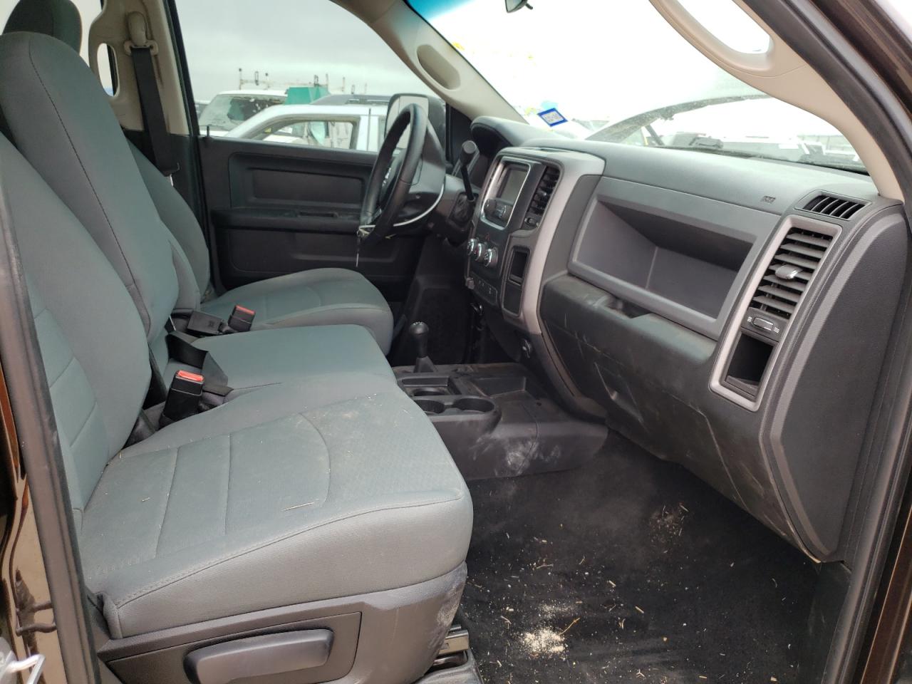 Photo 5 from auction – 2017 RAM 2500 ST with VIN 3C6UR5HJ1HG664307