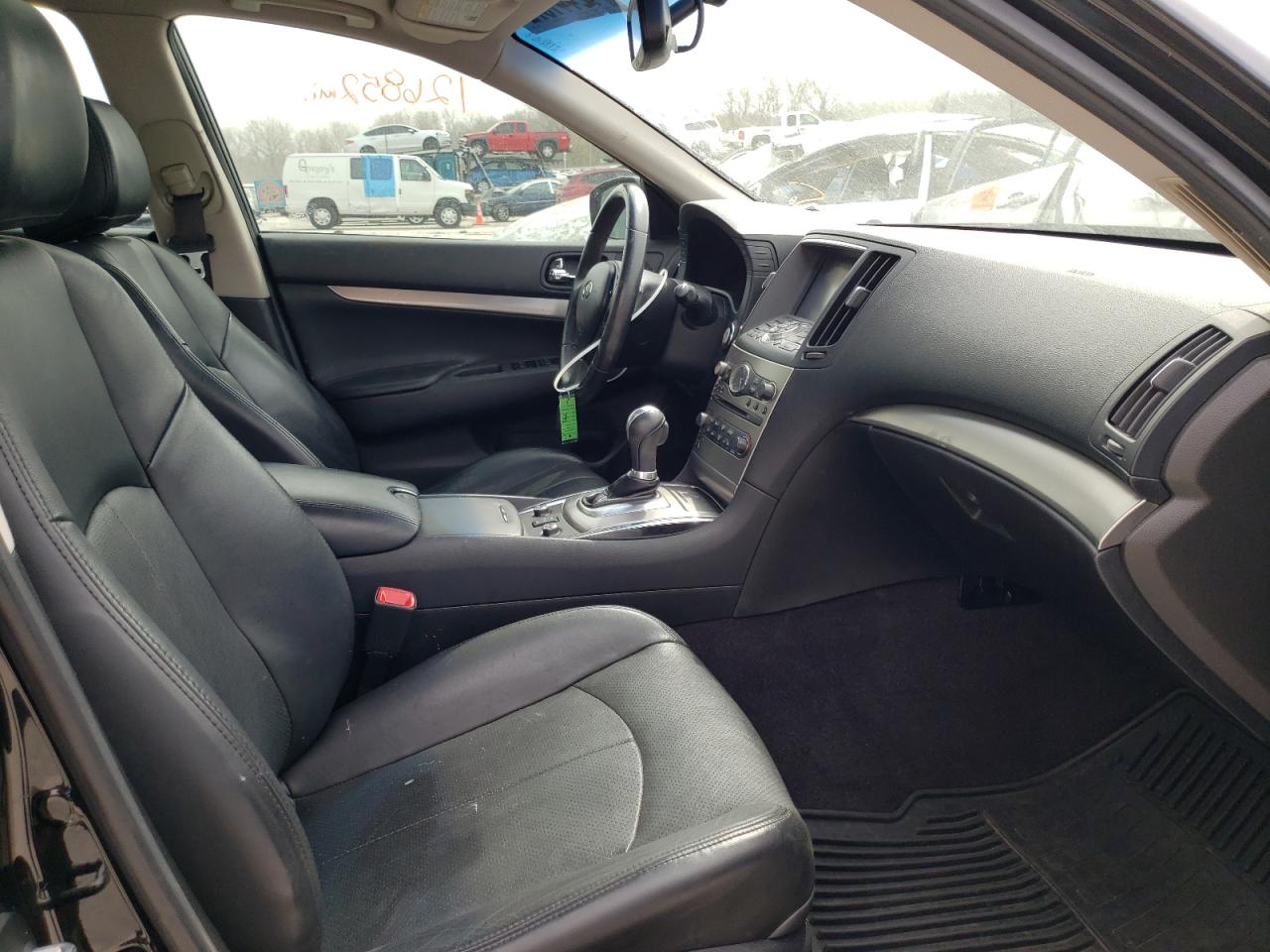 Photo 5 from auction – 2015 INFINITI Q40 with VIN JN1CV6AR4FM521631